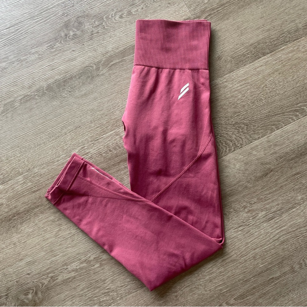 DOYOUEVEN High Waisted Seamless Leggings